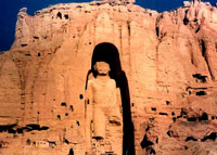 Афганистан - Статуя Будды вырезанная в скале.