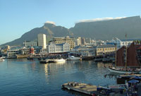 Город Кейптаун, город в ЮАР на побережье Атлантического океана.