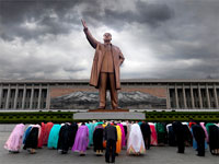 Северная Корея - Памятник Мансудэ в Пхеньяне