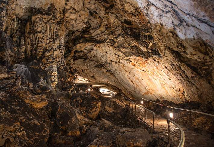 Магура (пещера)