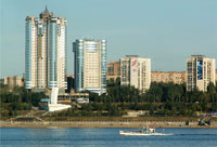 Город Самара, областной центр Самарской области на Волге.