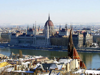 на фото Будапешт (столица Венгрии)