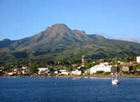 Мон-Пеле, вулкан на острове Мартиника.
