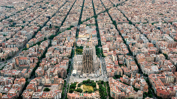 на фото Испания  с высоты птичьего полета