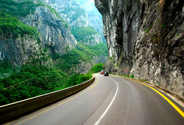 Почему по Черногории лучше путешествовать на автомобиле?