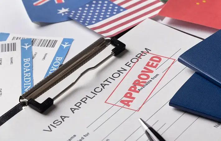 на фото Документи для отримання візи в США по запрошенню